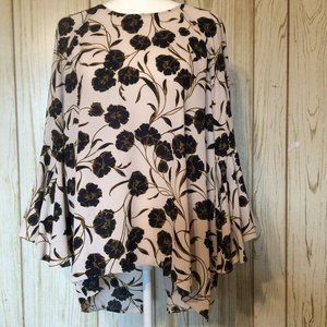Lauren Conrad Floral Bell Sleeved Split Back Top.